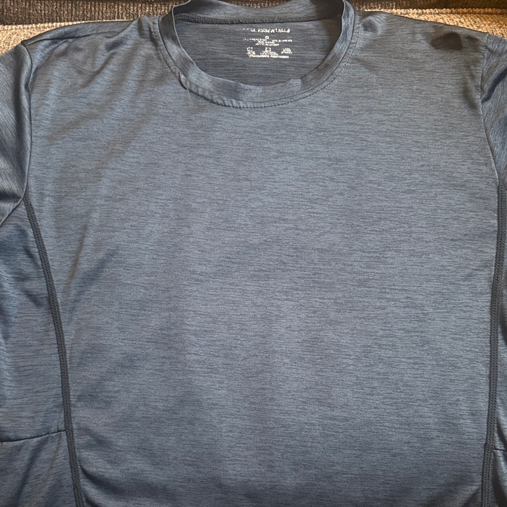 Real Essentials Shirt Bundle - image 4